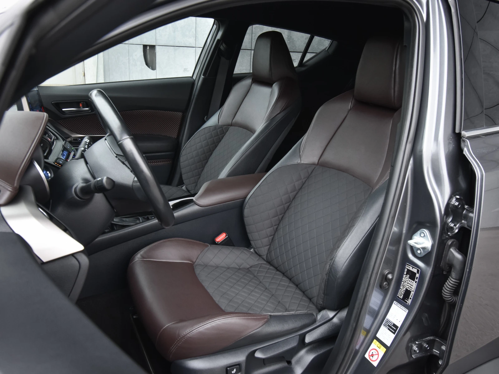 Toyota C-HR 1.8 HYBRID 122 K C - изображение 9