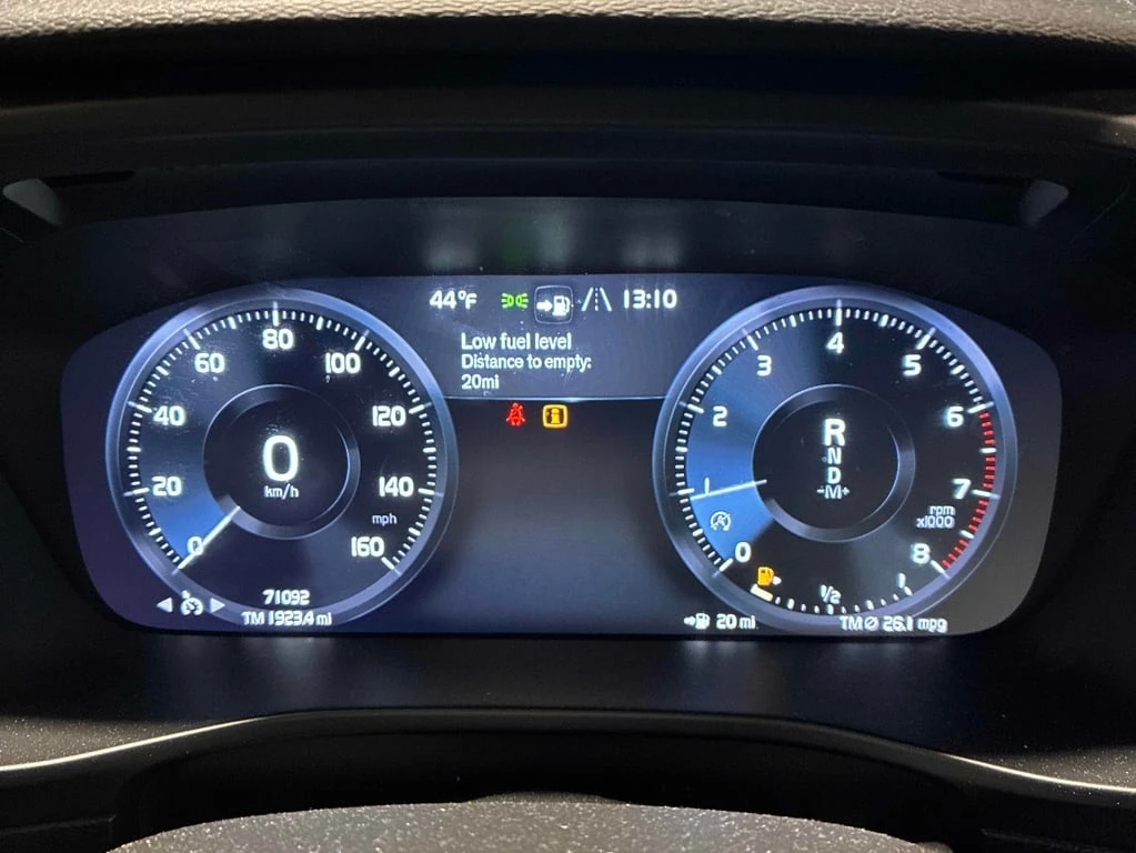 Volvo XC40 * Momentum * CARFAX * ��� ������������ ������ | Mobile.bg � ����������� 8