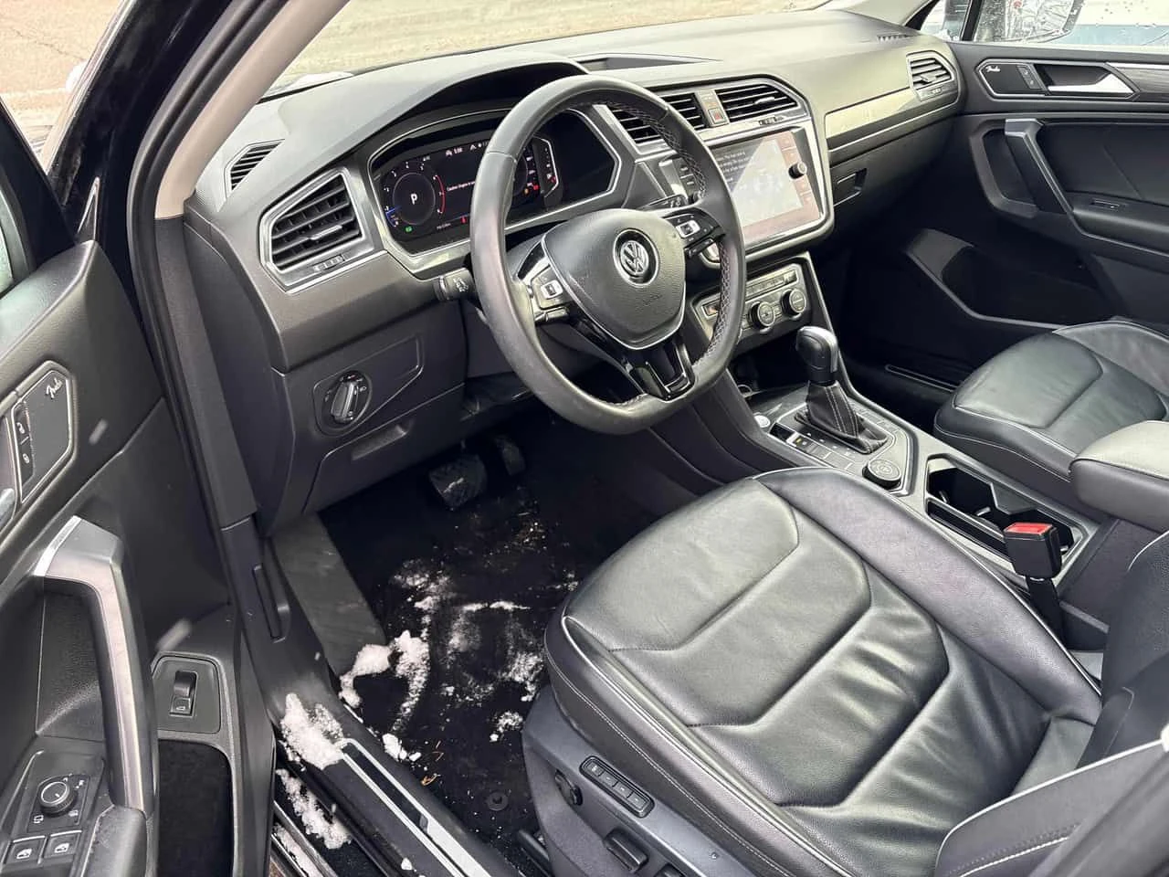 VW Tiguan * Highline * CARFAX * КЛИП НА МОТОРА - изображение 8