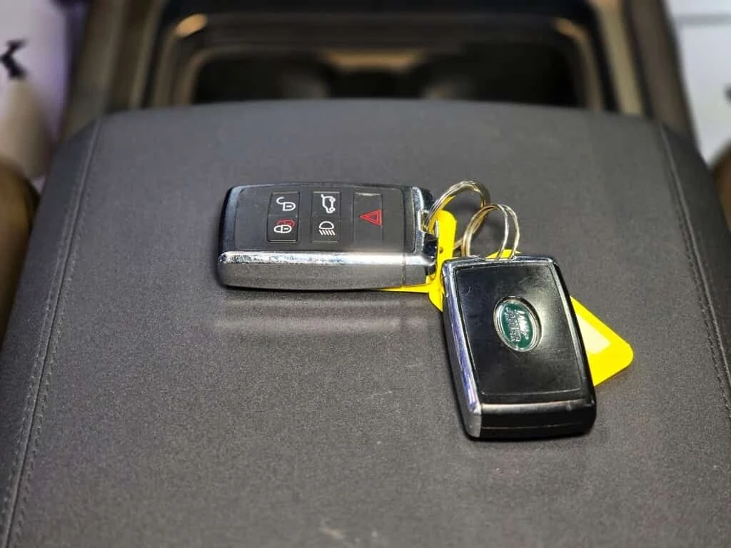 Land Rover Defender 110S/Панорама/Подгрев/Кейлес/Крайна цена до БГ, снимка 13 - Автомобили и джипове - 53825454