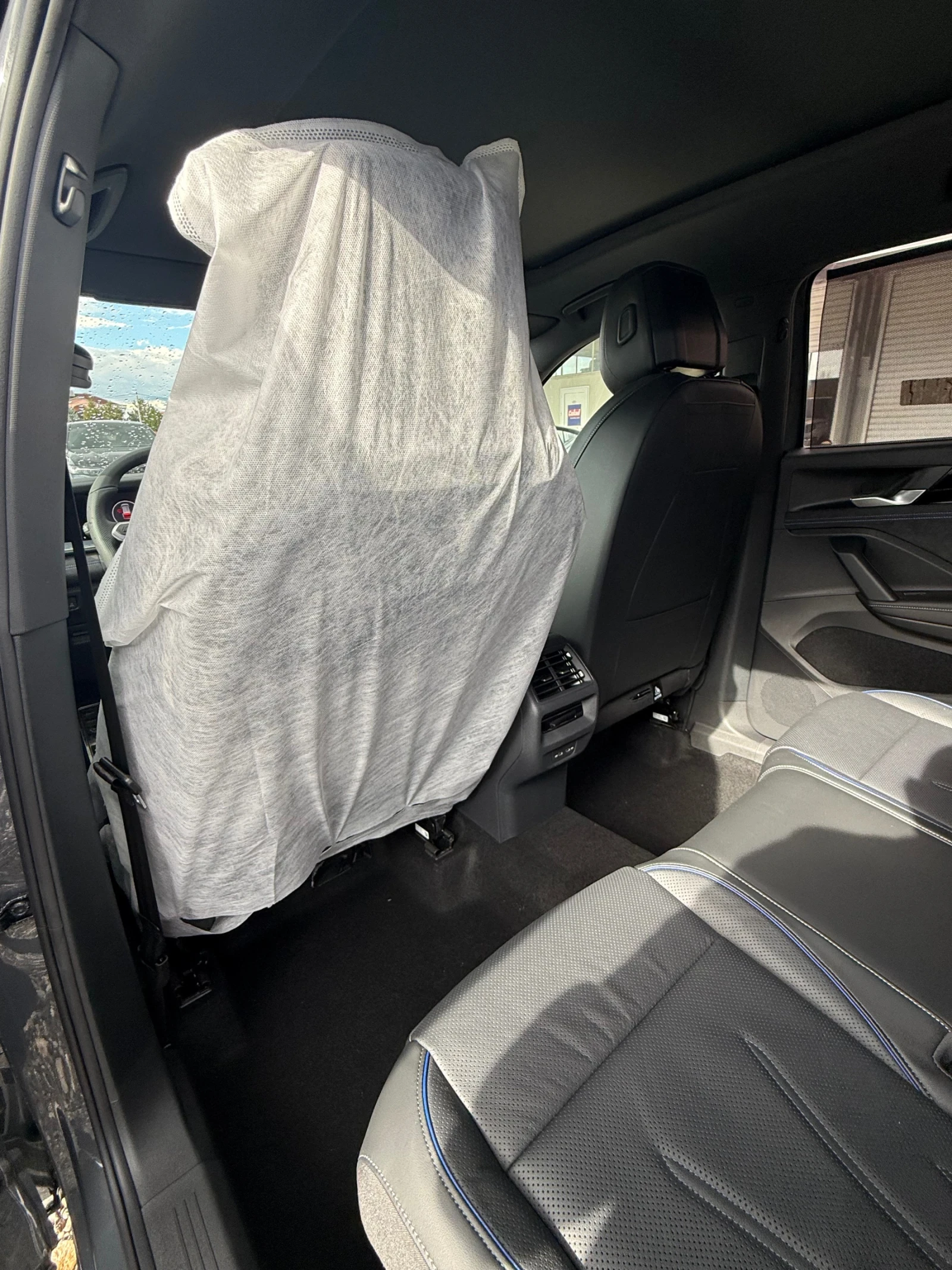 VW Tayron 1.5 eTSI, снимка 7 - Автомобили и джипове - 54189981