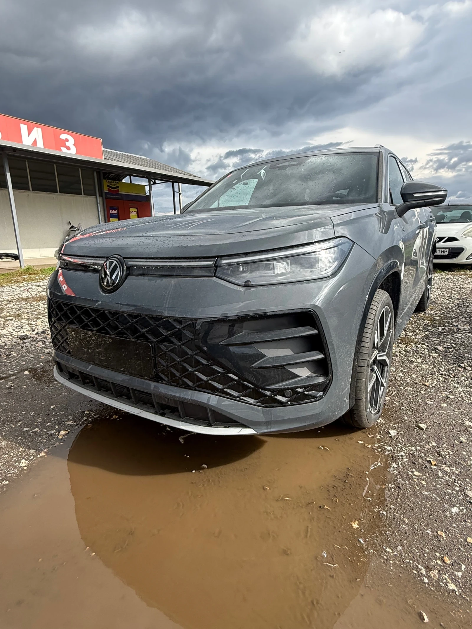 VW Tayron 1.5 eTSI, снимка 2 - Автомобили и джипове - 54189981