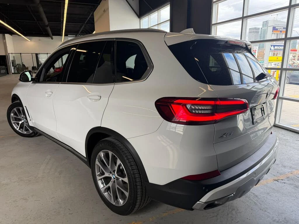 BMW X5 ПОДГРЕВ* 360КАМЕРА* ПАНОРАМА* LANE* ASSIST* , снимка 4 - Автомобили и джипове - 54463392