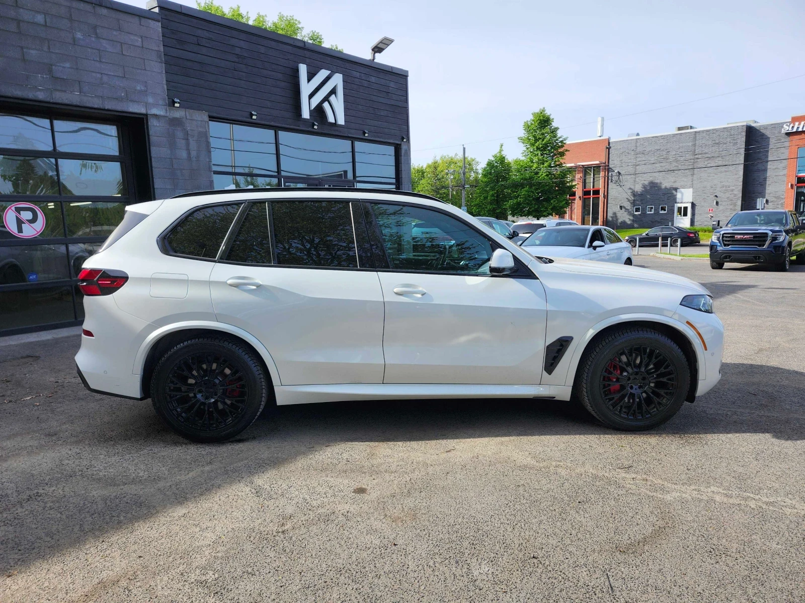BMW X5 XDrive40i * ДИСТРОНИК * SKY LOUNGE * HARMAN KARDON, снимка 3 - Автомобили и джипове - 54766769
