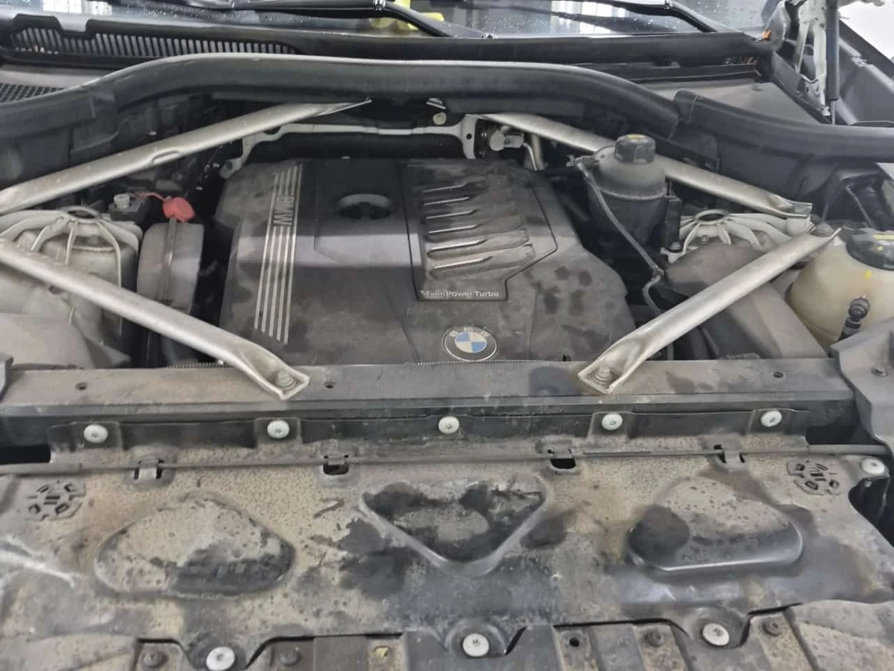 BMW X5 * XDRIVE40I * М ПАКЕТ * АМБИЕНТНО * H/K, снимка 16 - Автомобили и джипове - 54949731
