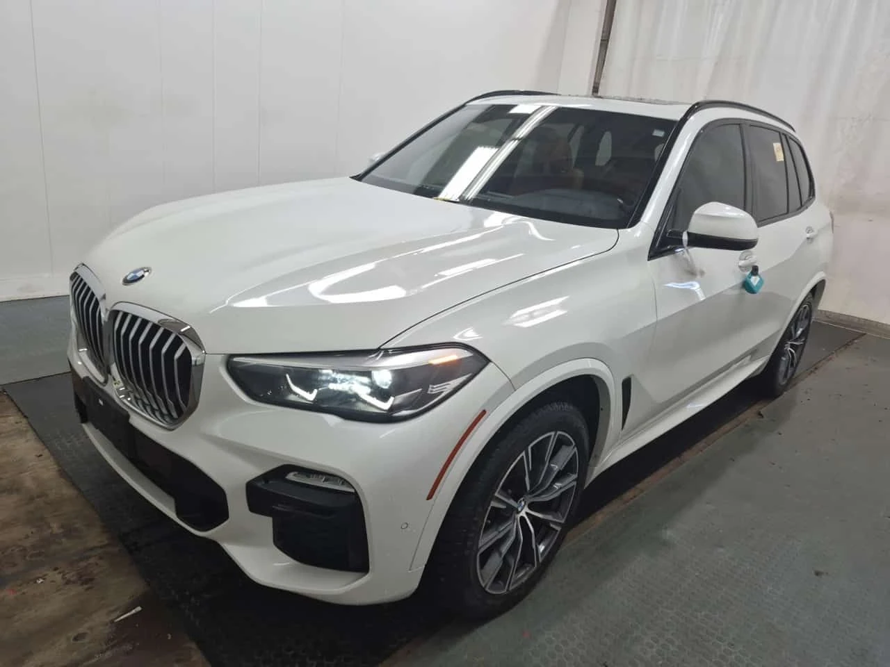BMW X5 * XDRIVE40I * М ПАКЕТ * АМБИЕНТНО * H/K