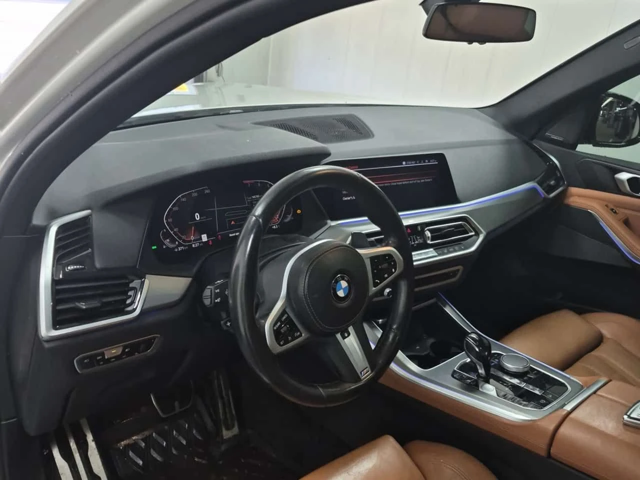 BMW X5 * XDRIVE40I * М ПАКЕТ * АМБИЕНТНО * H/K, снимка 10 - Автомобили и джипове - 54949731
