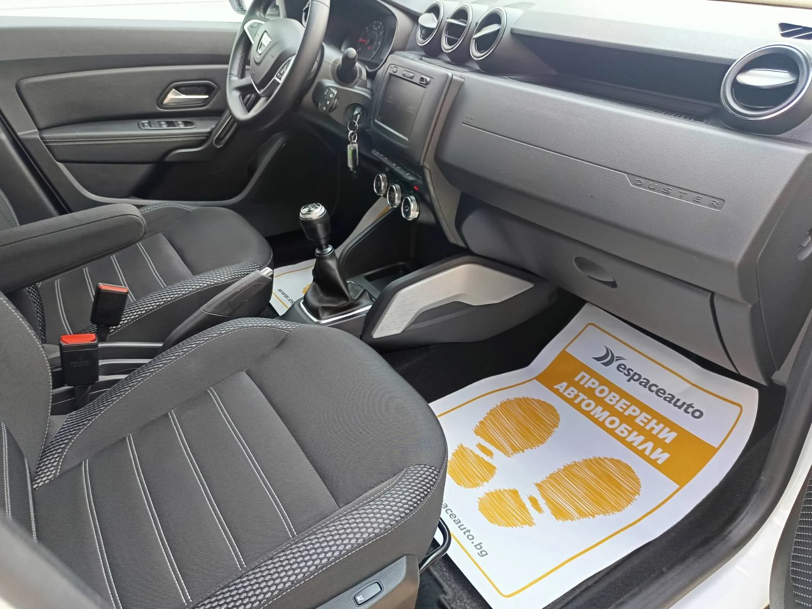 Dacia Duster 1.3Tce/ 150к.с./ 4Х4, снимка 17 - Автомобили и джипове - 55802151