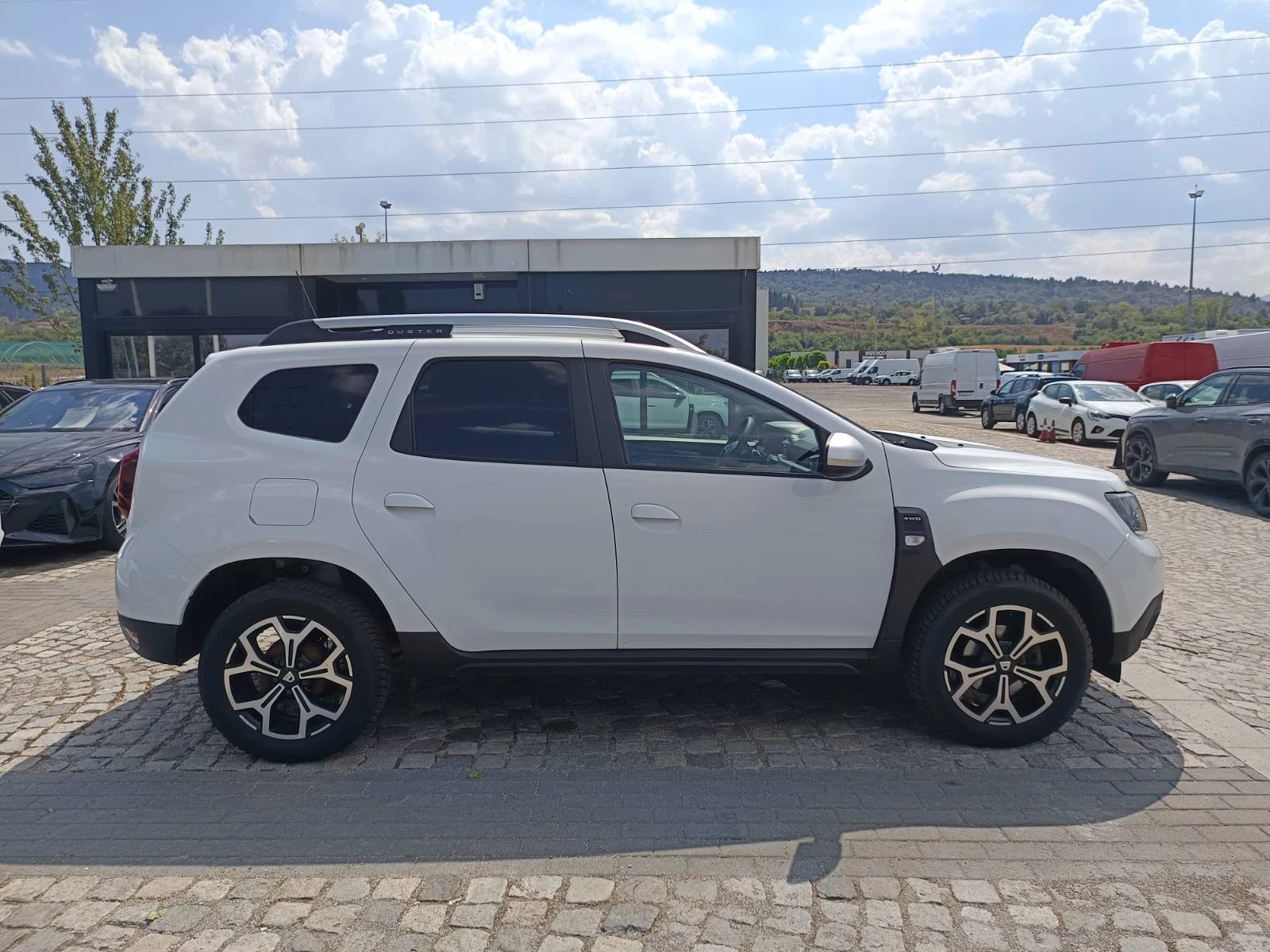 Dacia Duster 1.3Tce/ 150к.с./ 4Х4, снимка 7 - Автомобили и джипове - 55802151