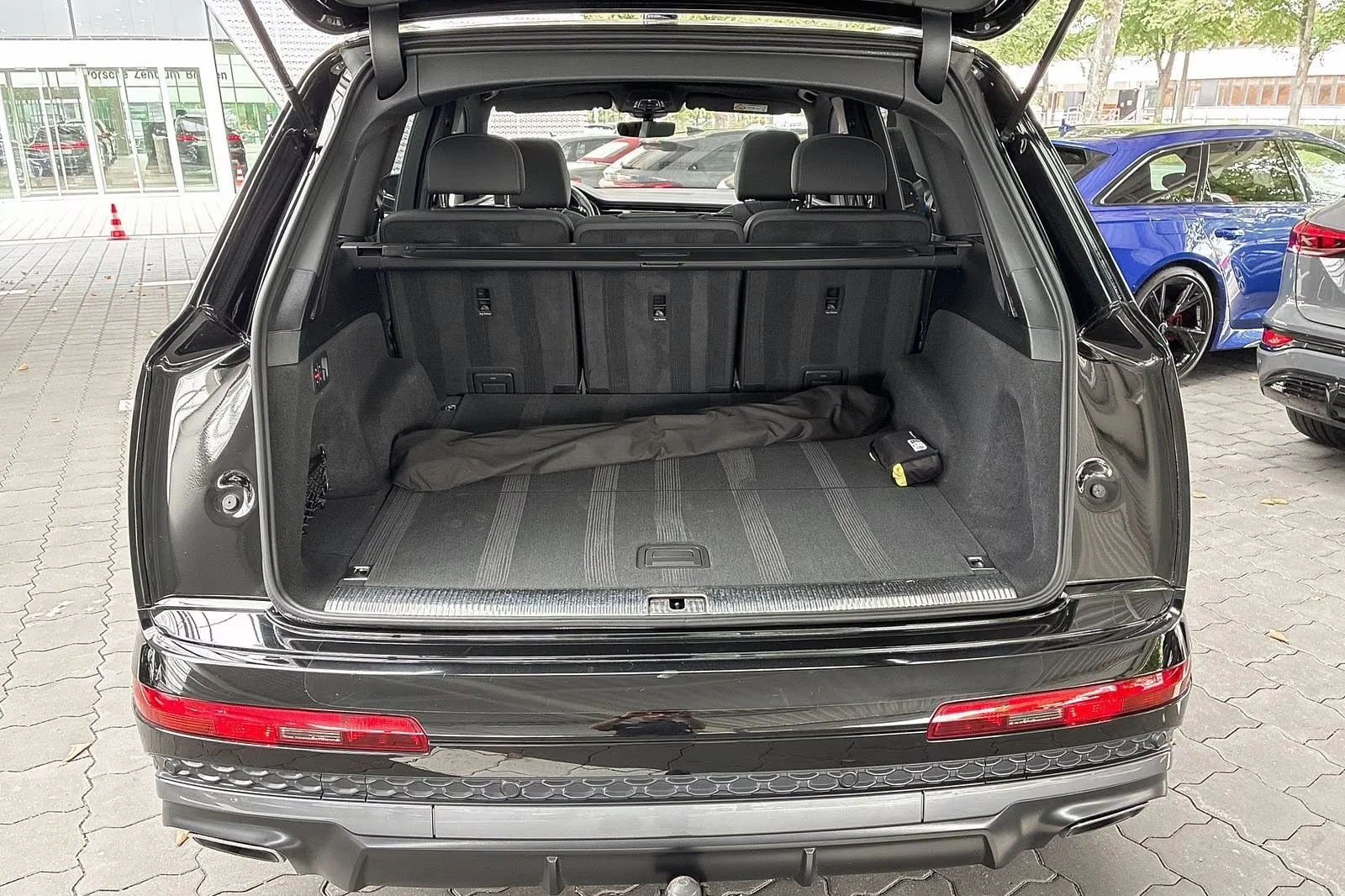Audi Q7 50 TDI / S-LINE / B&O / PANO / FACELIFT /, снимка 14 - Автомобили и джипове - 56130025