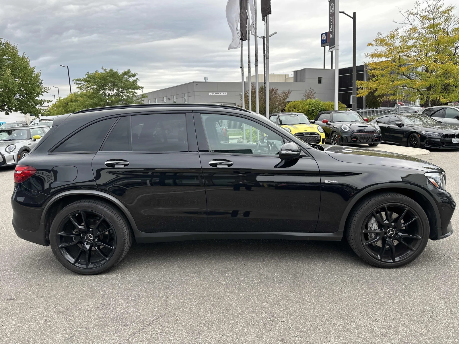 Mercedes-Benz GLC 43 AMG АВТОКРЕДИТ, снимка 3 - Автомобили и джипове - 56132360