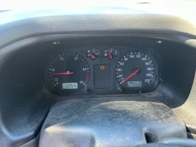 VW Multivan 2.5 TDI 109 kc  | Mobile.bg    9