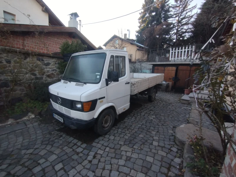 Mercedes-Benz 209, снимка 1 - Бусове и автобуси - 48376997