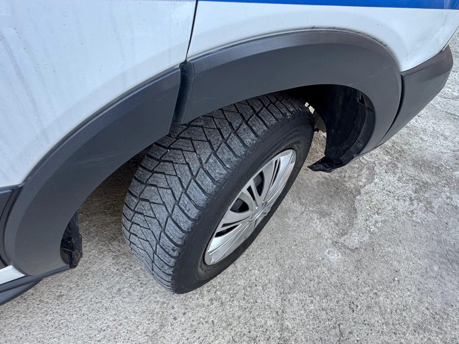 Ford Transit 2.0 TDCI* Климатик* ТОП състояние!, снимка 17 - Бусове и автобуси - 53749659