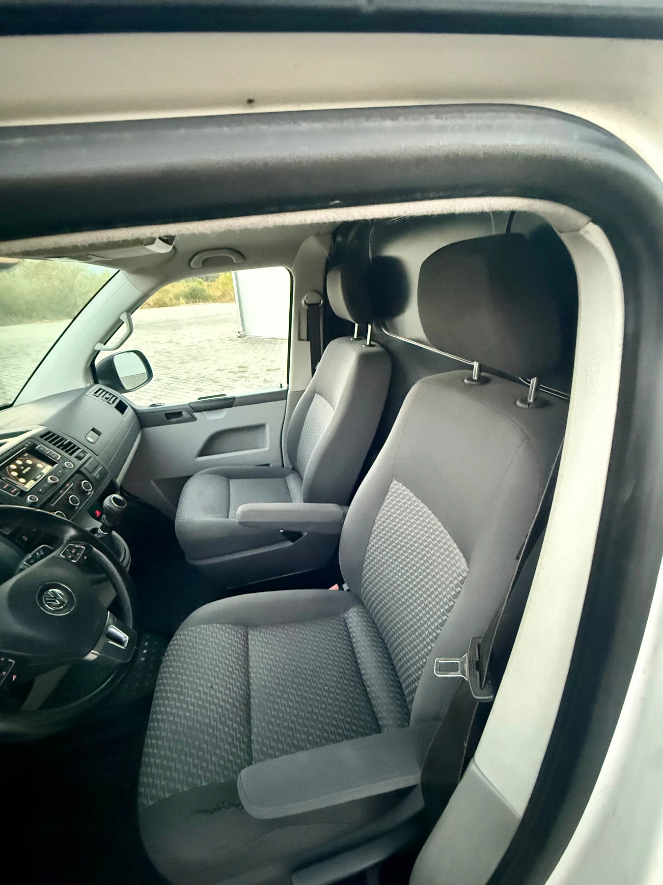 VW Transporter ТОП* Поръчков* 2.0дизел* 115коня, снимка 14 - Бусове и автобуси - 56090403