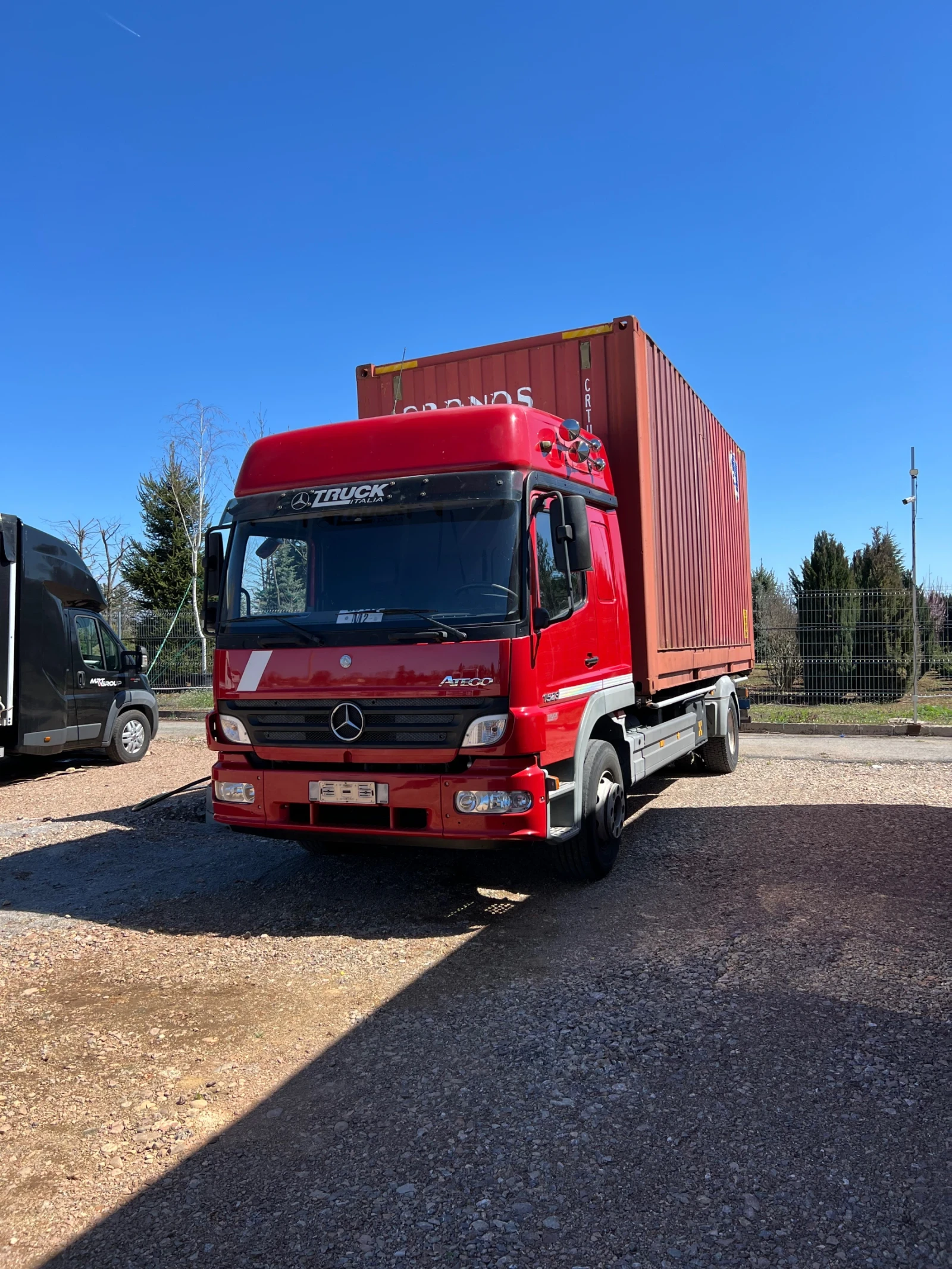 Mercedes-Benz Atego  2 BDF + МОРСКИ КОНТЕЙНЕР   9т. товар