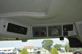 Трактор Claas AXION 830, снимка 12