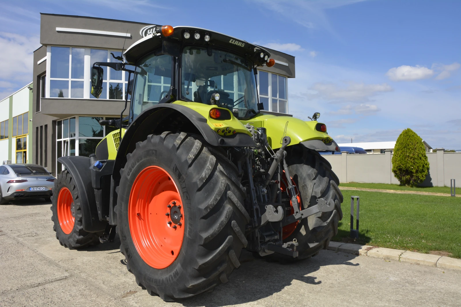 Трактор Claas AXION 830 - изображение 4