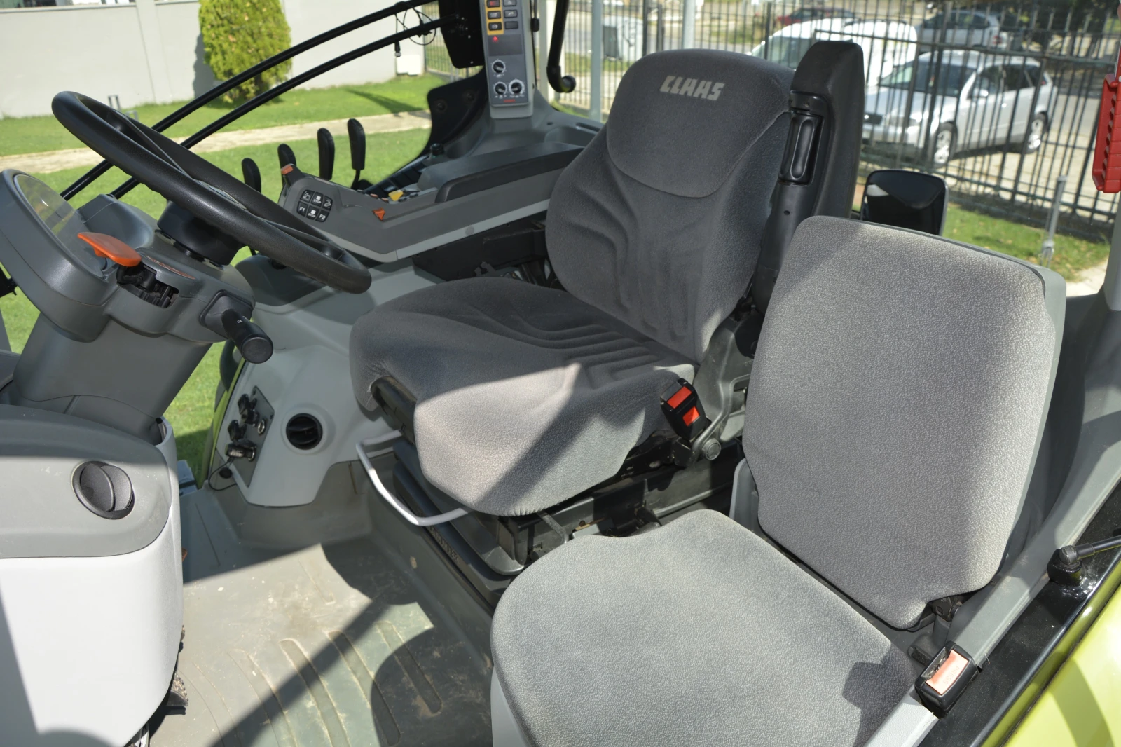 Трактор Claas AXION 830 - изображение 9