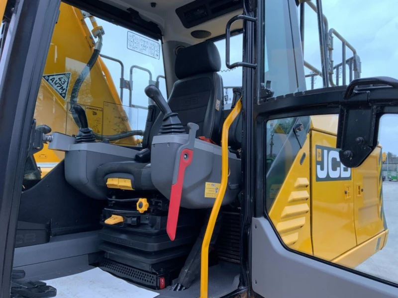 Багер JCB 220X LC, снимка 5 - Индустриална техника - 48765897