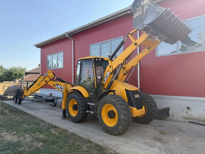 Багер JCB 4CX Pro