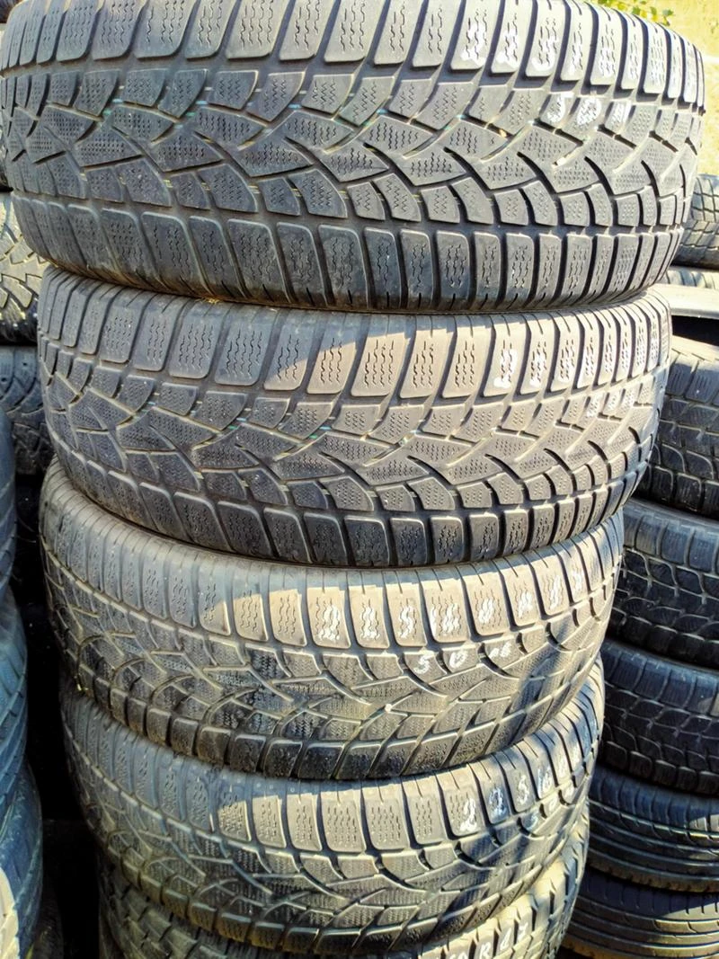 Гуми Зимни 225/60R17, снимка 1 - Гуми и джанти - 33878260