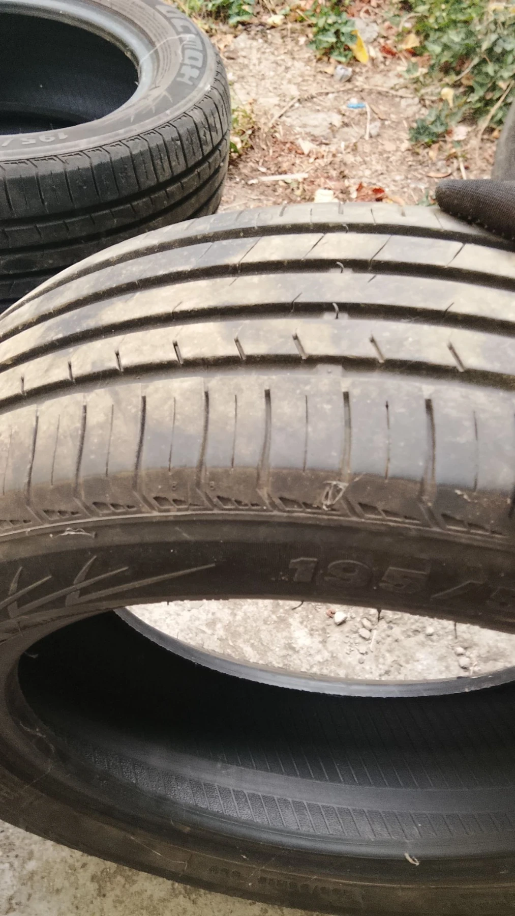 Гуми Летни 195/55R15, снимка 5 - Гуми и джанти - 55590560