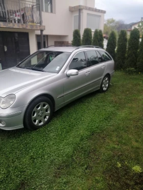Mercedes-Benz C 220, снимка 2