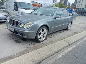 Mercedes-Benz E 200 Бензин/Фабричен метан, снимка 1