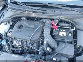 Hyundai Veloster  1.6L I-4 DI, DOHC, VVT, TURBO, 201HP Front Wheel D, снимка 14