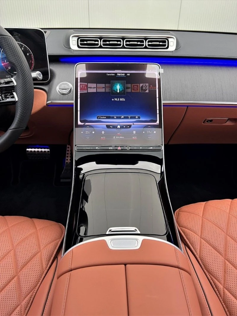 Mercedes-Benz S 580 LONG*4M*AMG*Burmester*PANO*DigiLight*Energizing, снимка 11 - Автомобили и джипове - 47451526