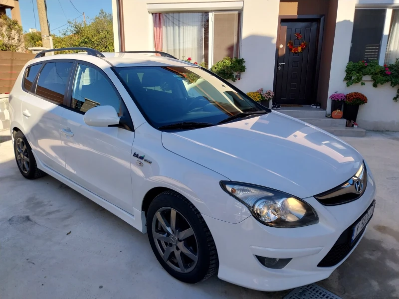 Hyundai I30 1.6 crdi-128 к.с., снимка 1 - Автомобили и джипове - 47709959