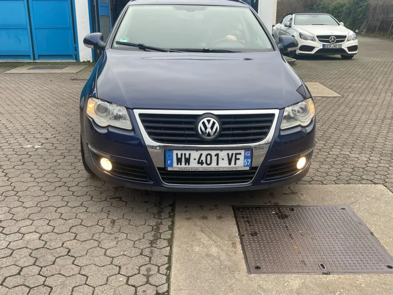 VW Passat, снимка 1 - Автомобили и джипове - 48409668