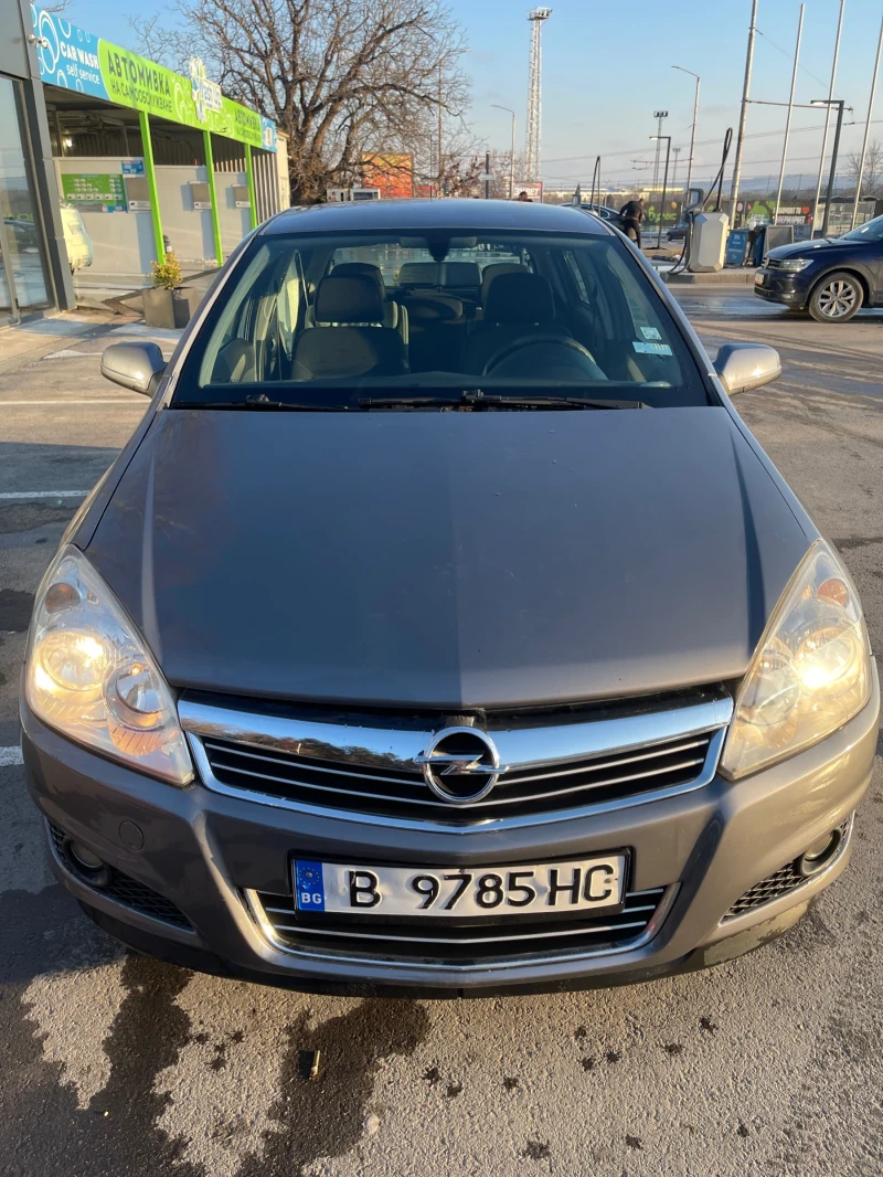 Opel Astra 1.7 CDTI, снимка 1 - Автомобили и джипове - 49236069