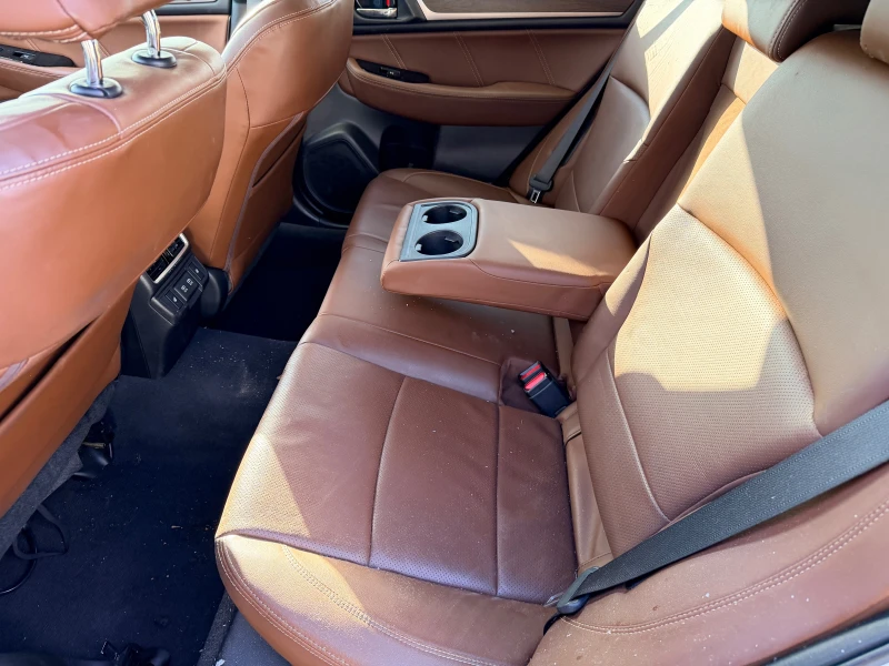 Subaru Outback 3.6 R, снимка 12 - Автомобили и джипове - 52892560