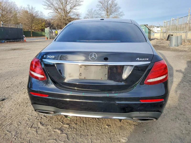 Mercedes-Benz E 300 4Matic * ОЧАКВАН ВНОС, снимка 6 - Автомобили и джипове - 53415361