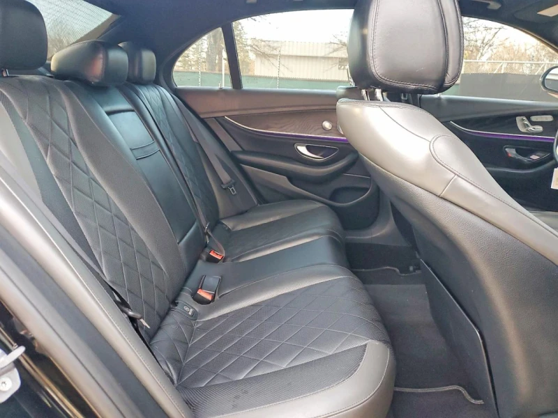 Mercedes-Benz E 300 4Matic * ОЧАКВАН ВНОС, снимка 10 - Автомобили и джипове - 53415361