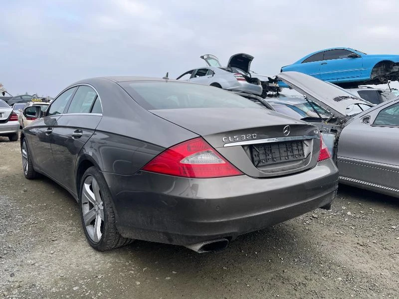 Mercedes-Benz CLS 320 Фейслифт на части , снимка 5 - Автомобили и джипове - 31021224