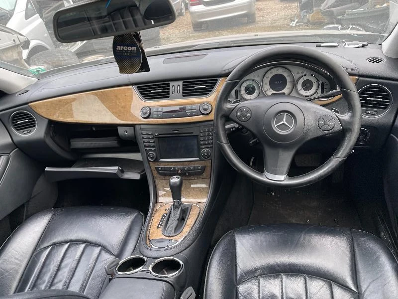 Mercedes-Benz CLS 320 Фейслифт на части , снимка 15 - Автомобили и джипове - 31021224