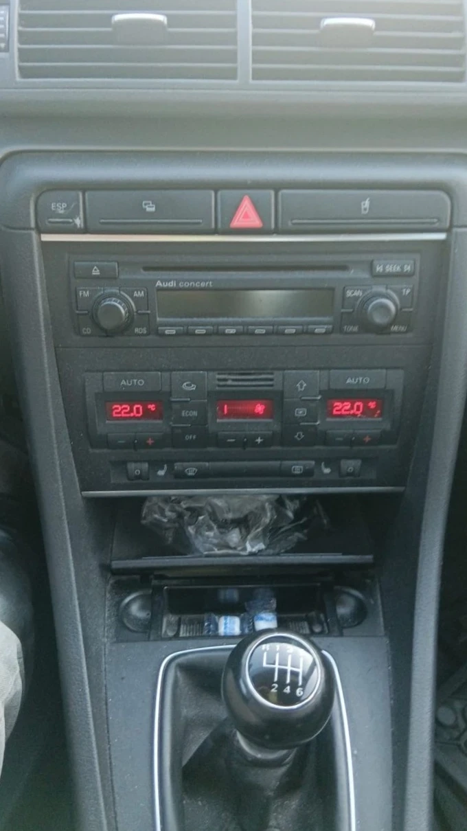 Audi A4 1.8T 4x4 6speed Sportline Swiss - изображение 5