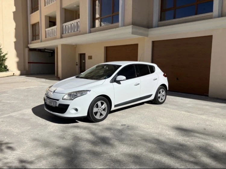 Renault Megane, снимка 5 - Автомобили и джипове - 52942318