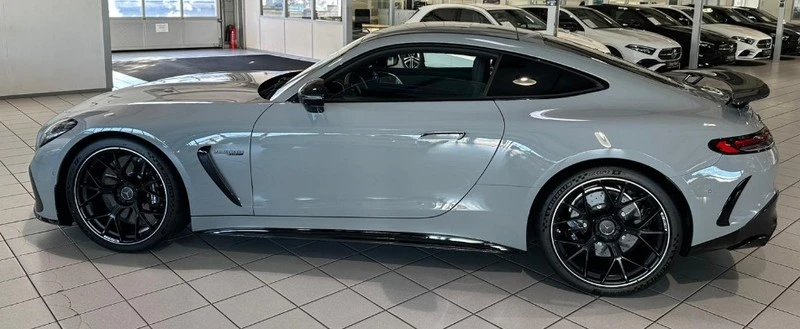 Mercedes-Benz AMG GT 63 PRO Coupe 4Matic+ Carbon Pack - изображение 2