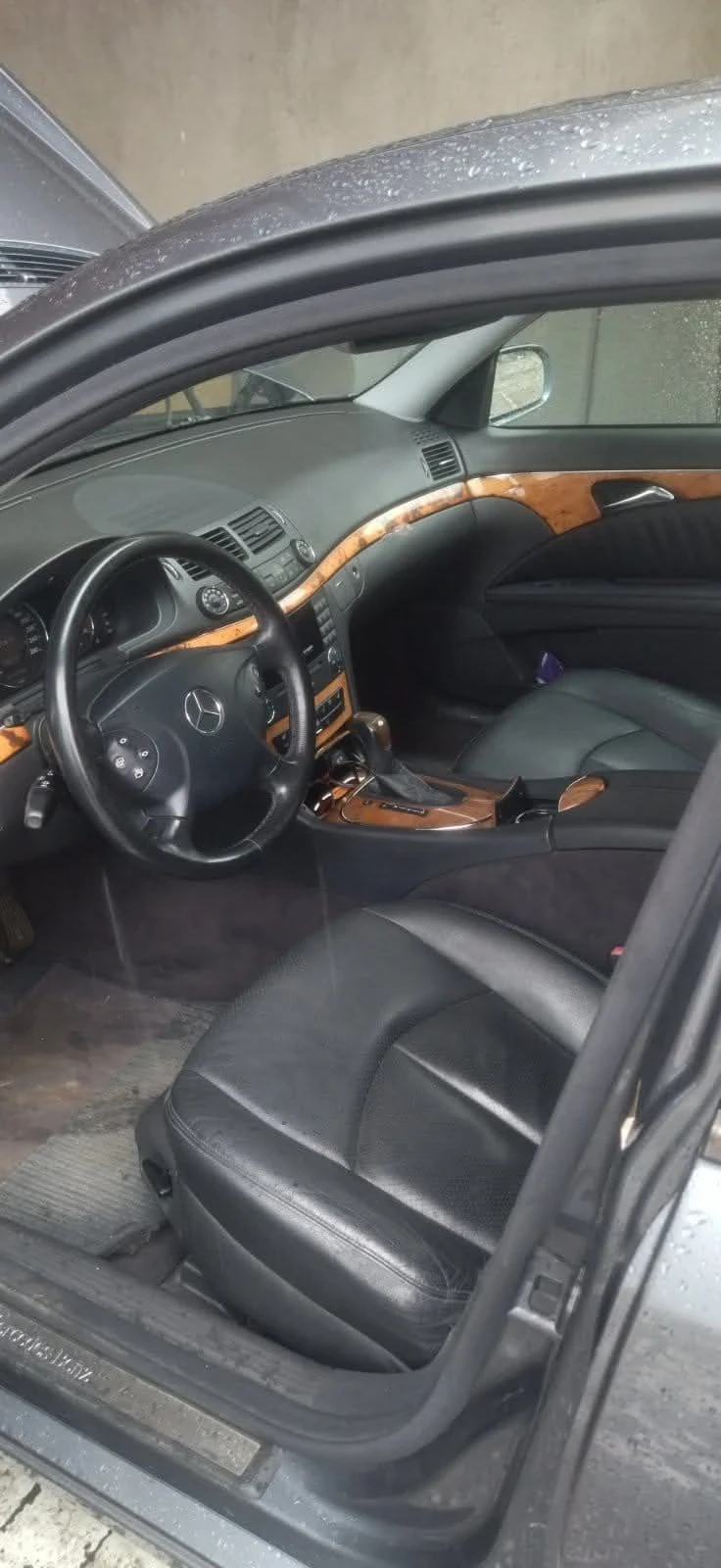 Mercedes-Benz E 200 Бензин/Фабричен метан, снимка 6 - Автомобили и джипове - 56713280