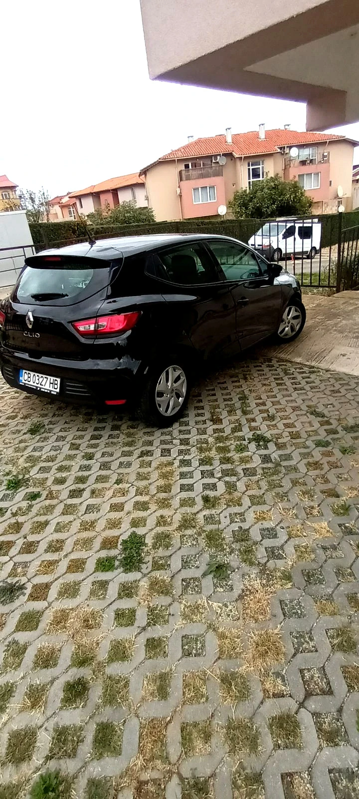 Renault Clio, снимка 2 - Автомобили и джипове - 56713605
