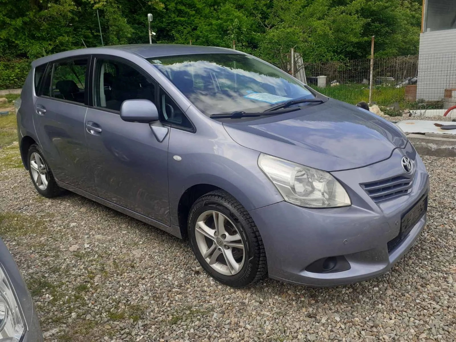 Toyota Verso 1.6i klimatik мотор с верига  - изображение 2