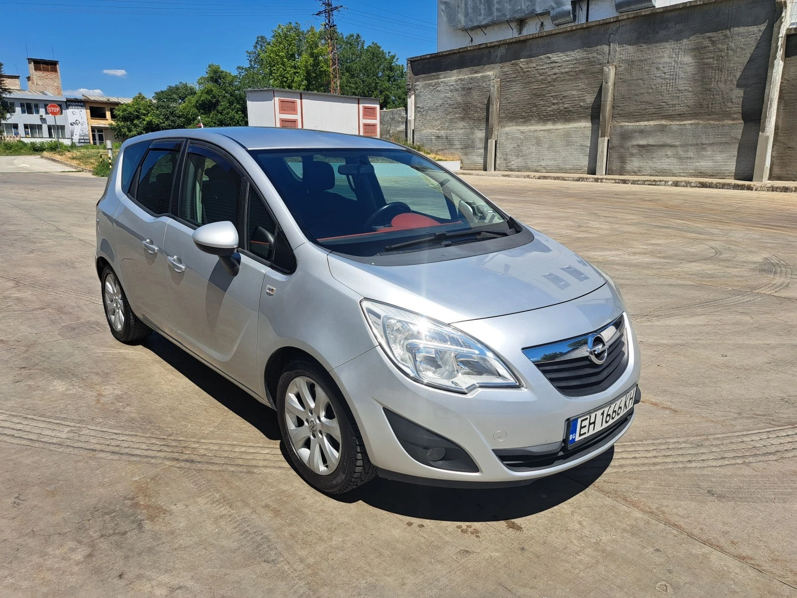 Opel Meriva 1.4T - изображение 2