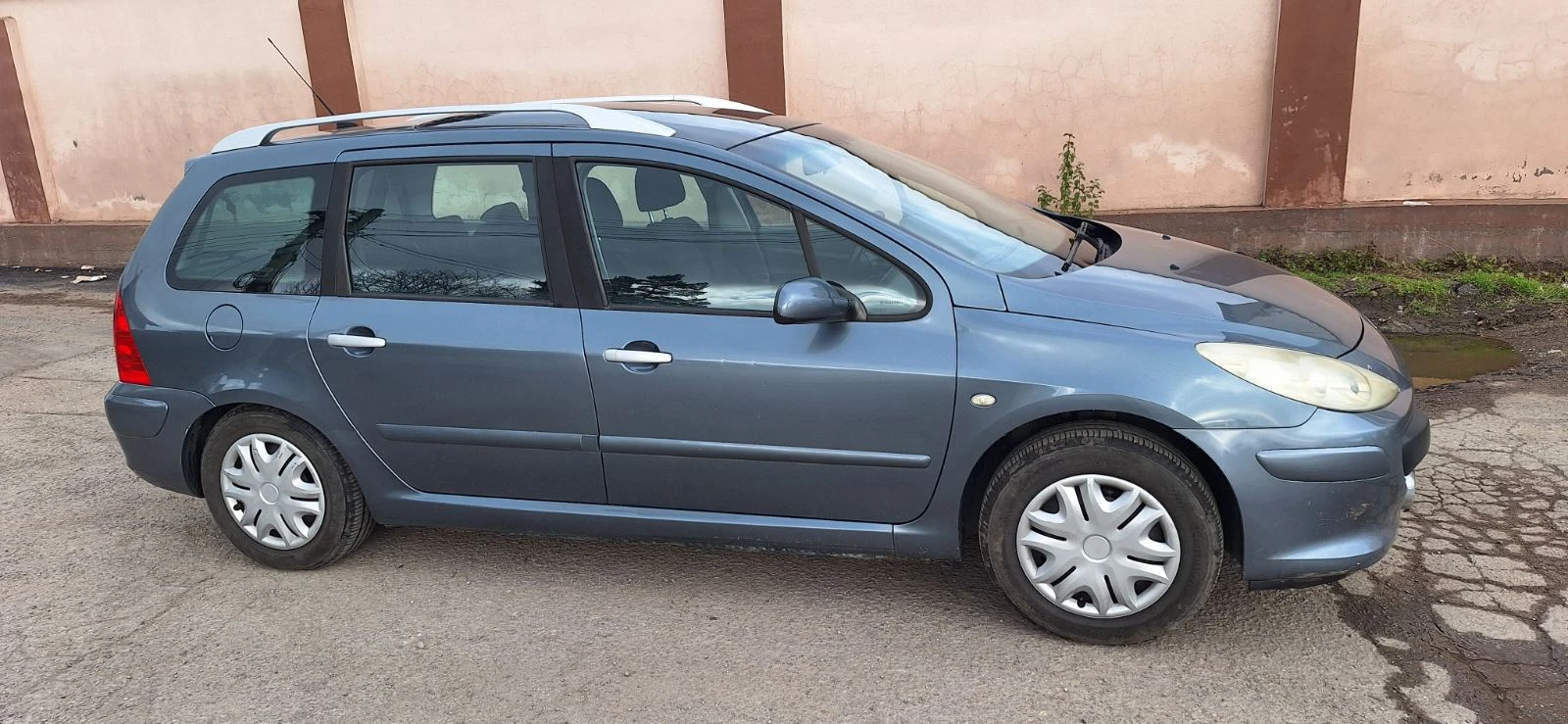 Peugeot 307 SW PANORAMA - изображение 3
