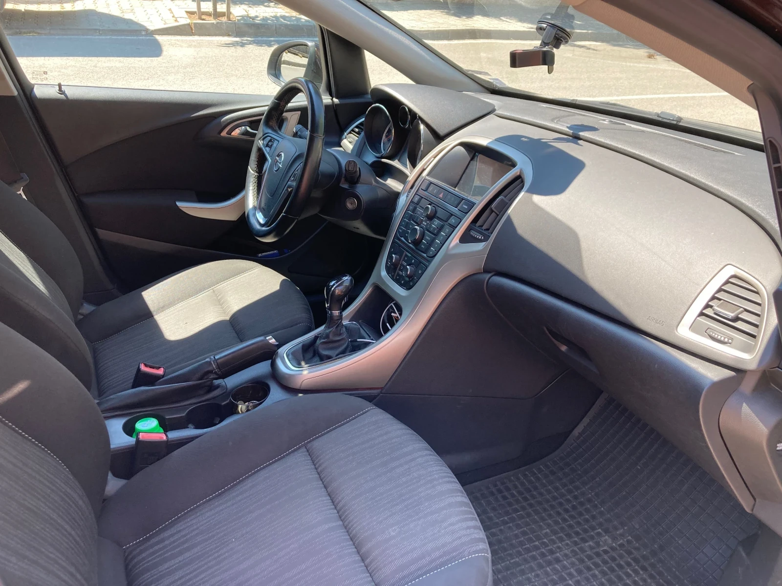 Opel Astra J 1.4 Turbo - petrol - изображение 10