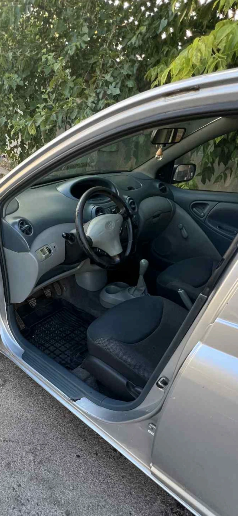 Toyota Yaris  - изображение 3