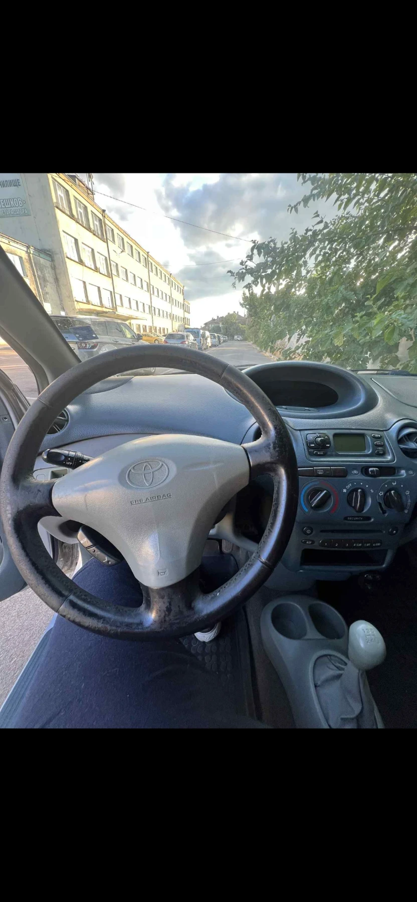 Toyota Yaris  - изображение 4